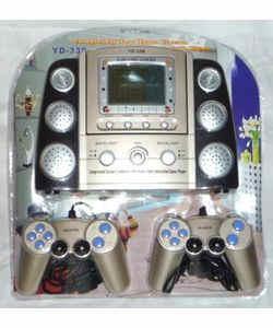 Spillekonsol-m-2-joysticks og 4 spil.